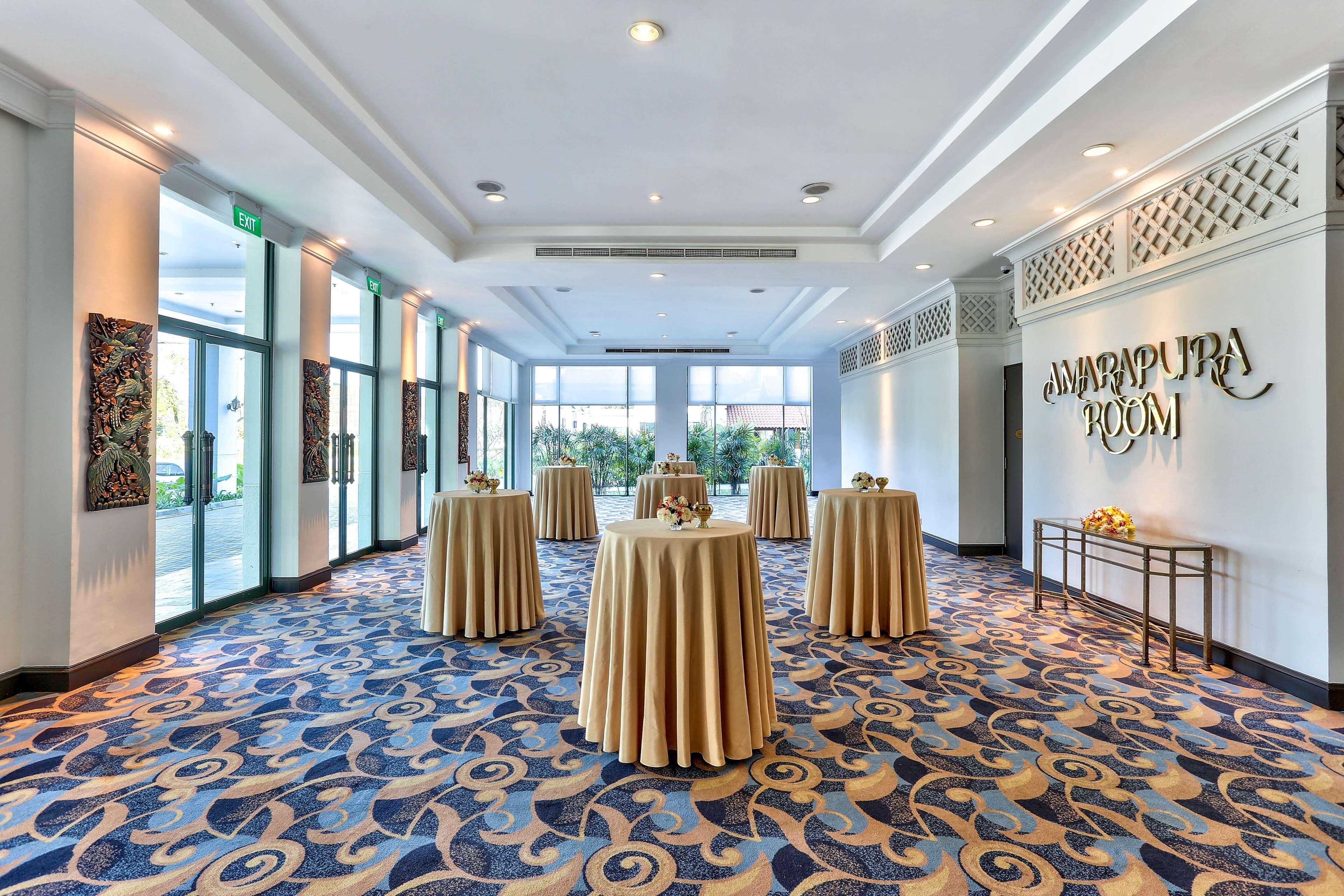 Hilton Mandalay Hotel Ngoại thất bức ảnh