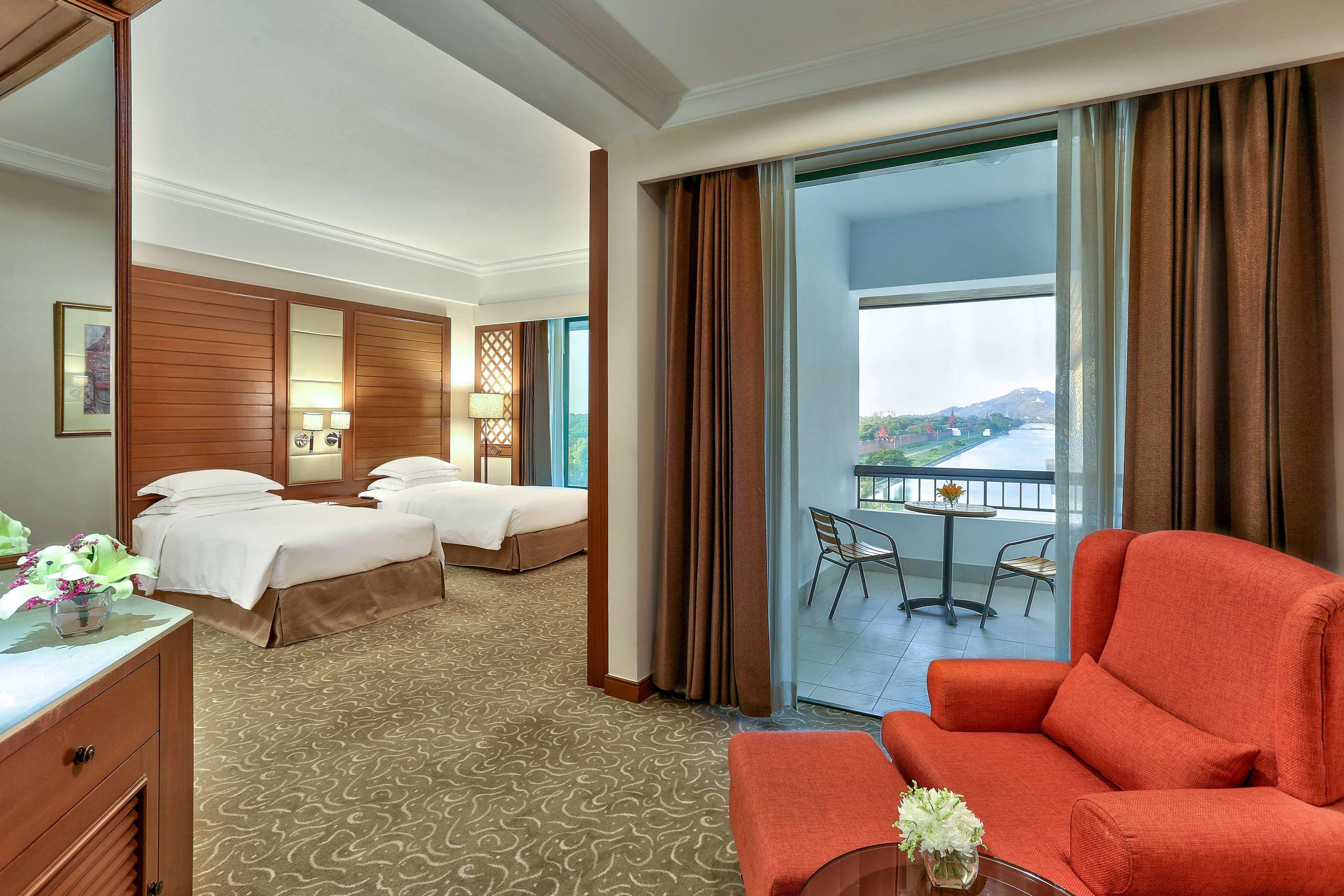 Hilton Mandalay Hotel Ngoại thất bức ảnh