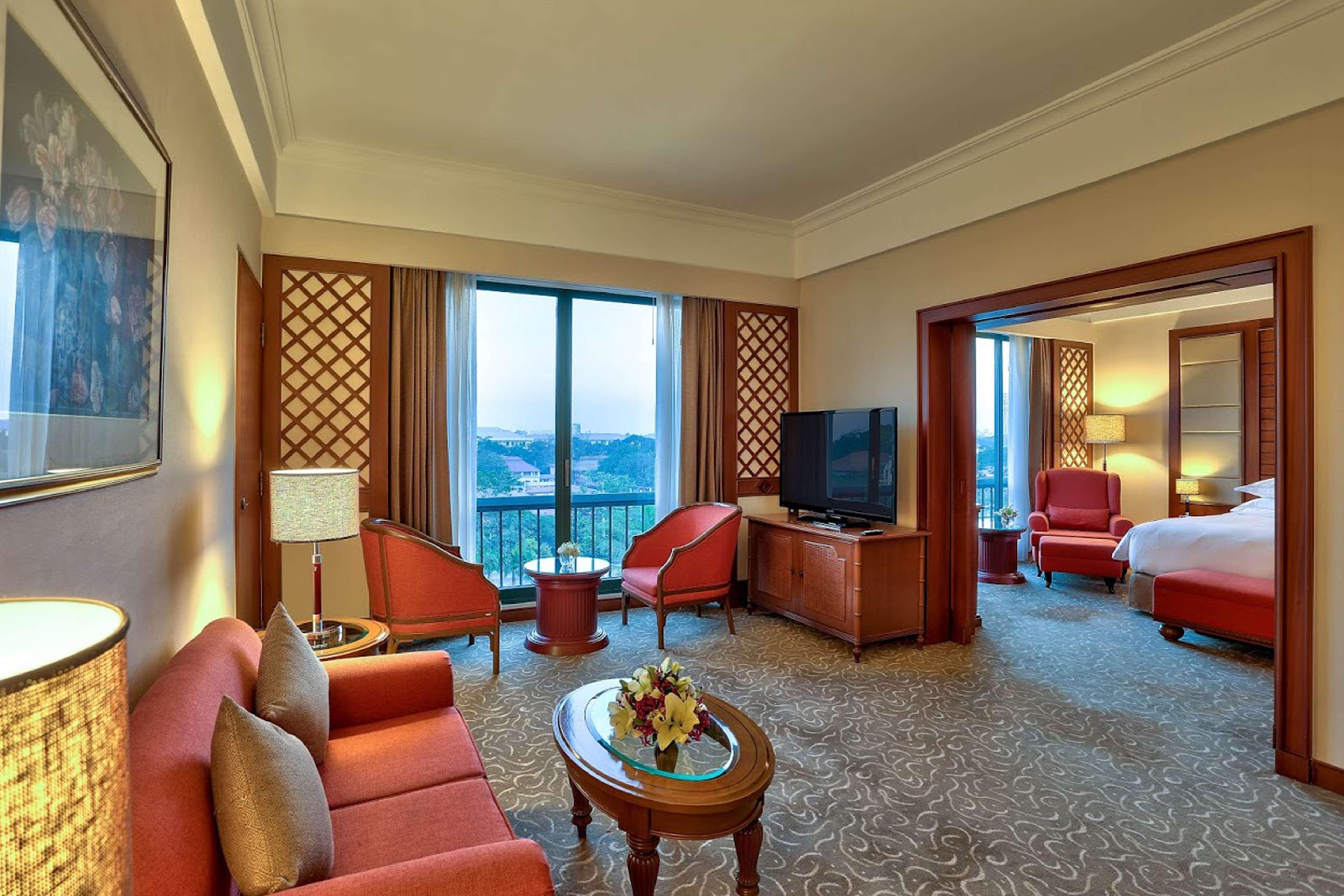 Hilton Mandalay Hotel Ngoại thất bức ảnh