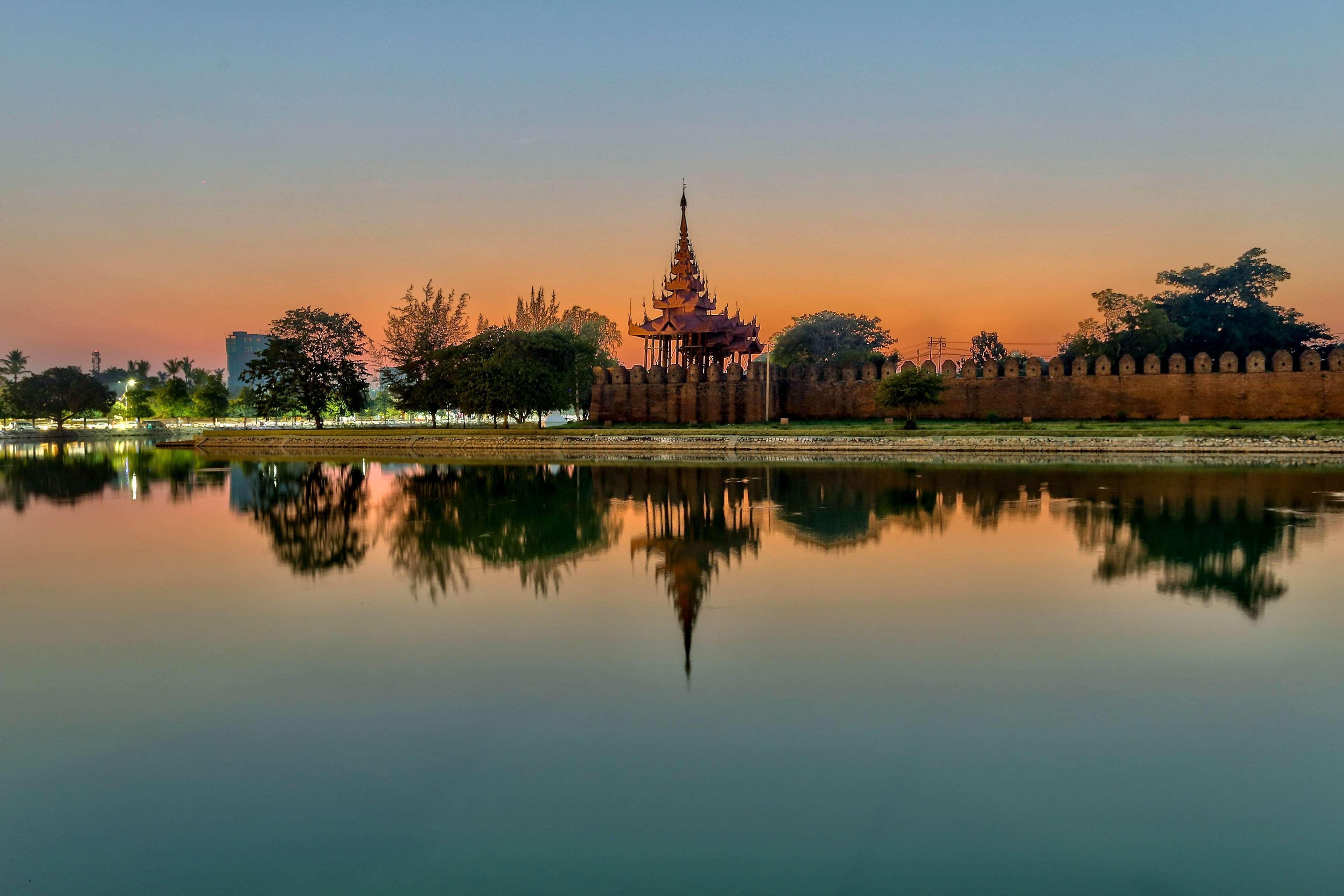 Hilton Mandalay Hotel Ngoại thất bức ảnh